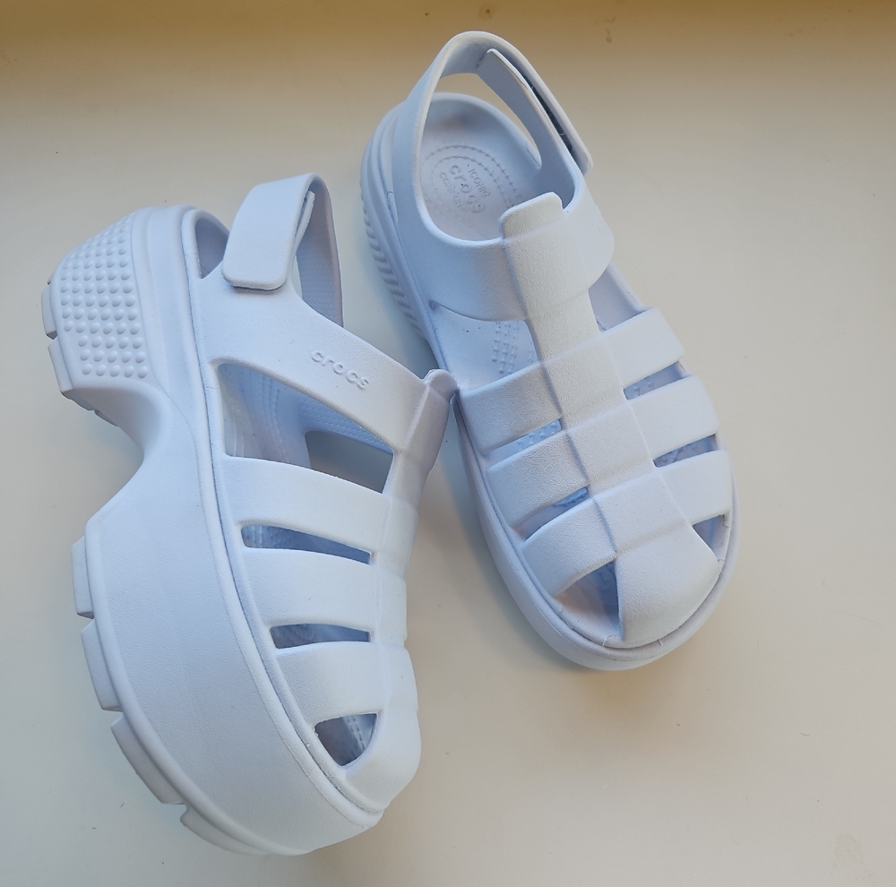CROCS Sz6 Loght Purple Periwinkle Platform Sandals Clogs Clodhoppers